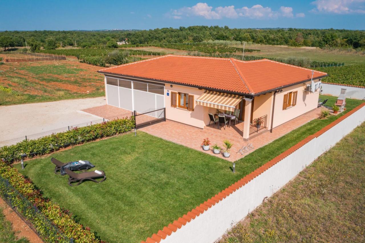 Villa Gracia Sveti Lovreč Pazenatički Eksteriør bilde